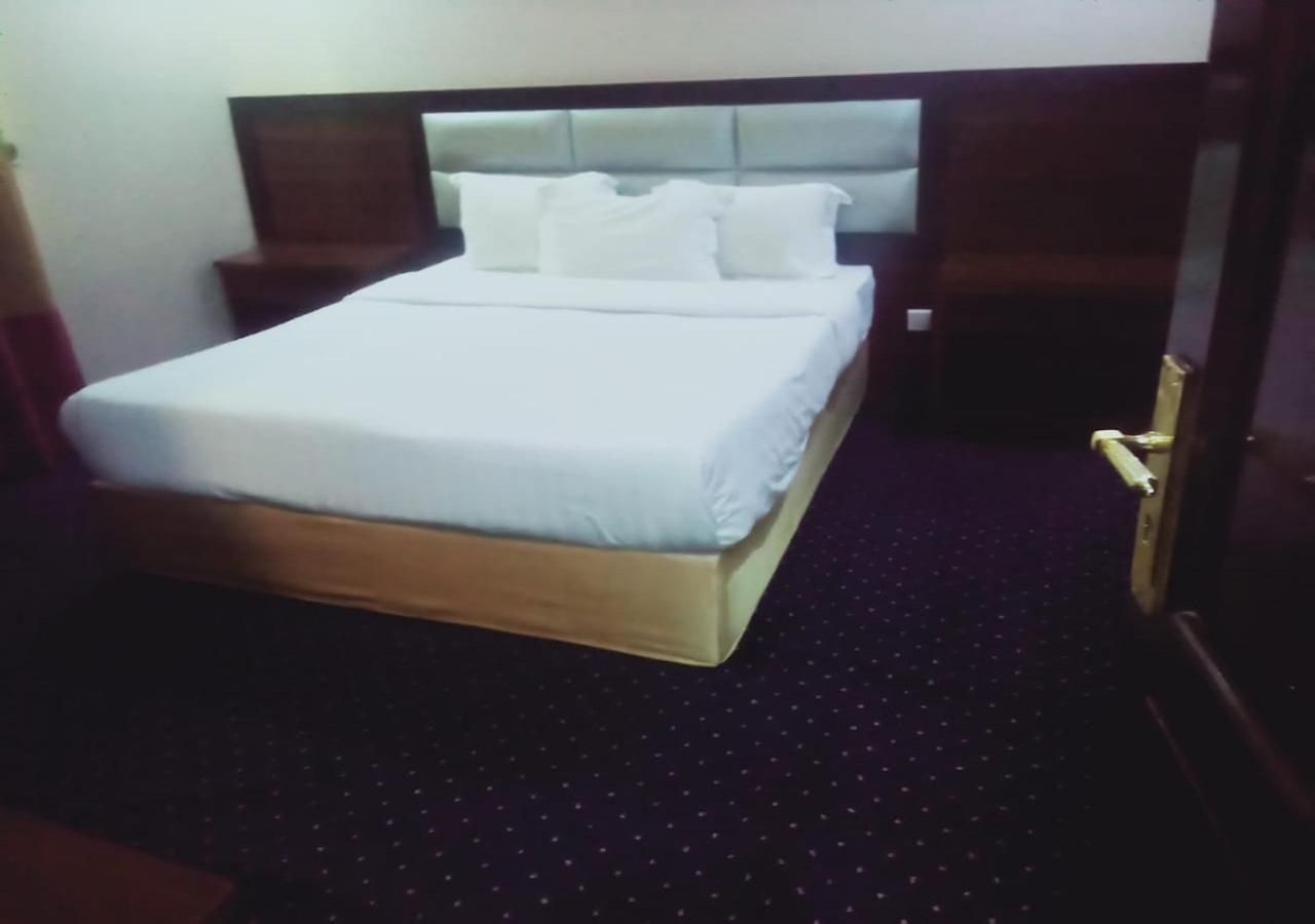 فندق الفرسان المتحدة فرع الفيصلية Aparthotel Dzsidda Kültér fotó